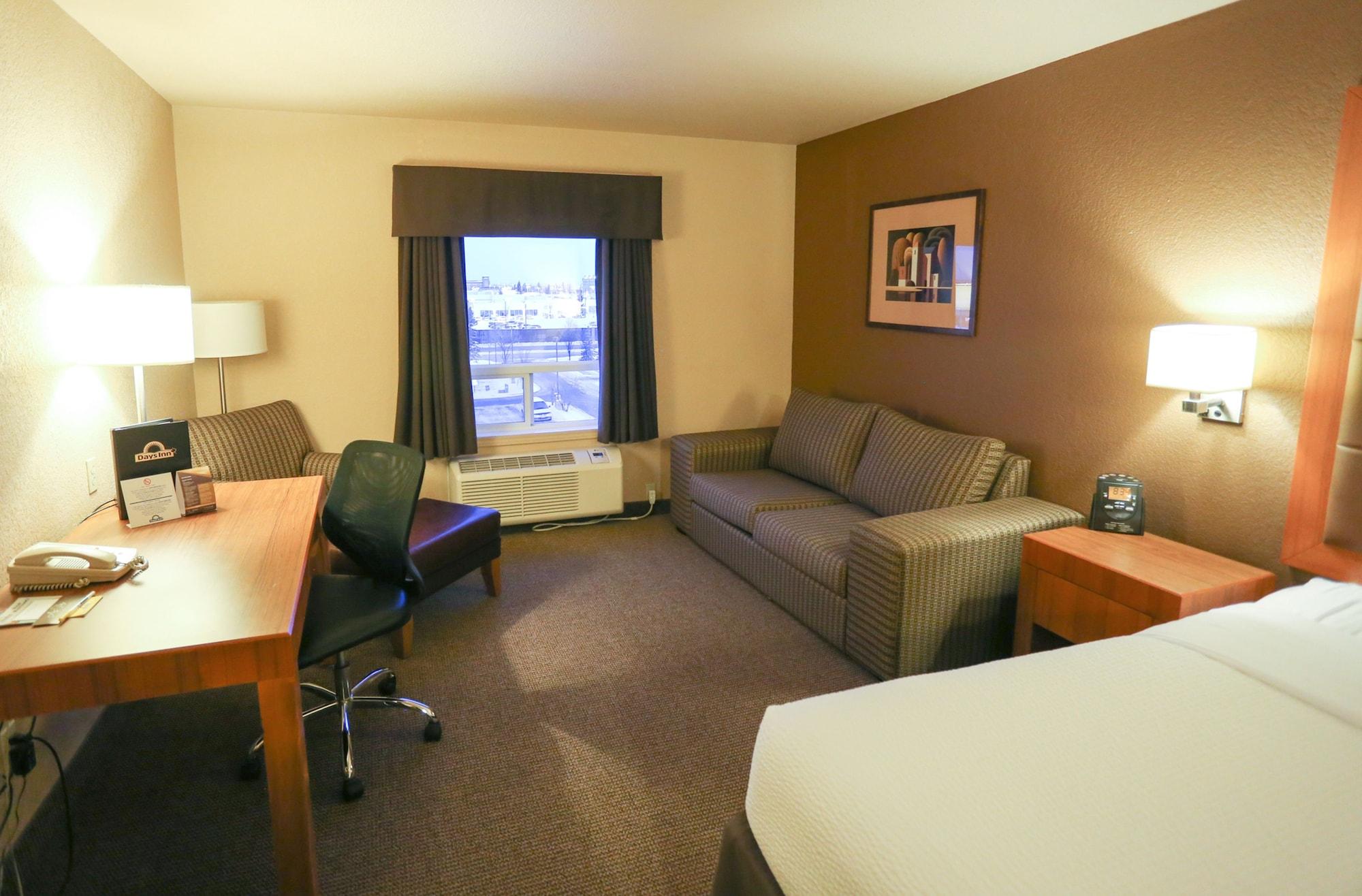 Days Inn By Wyndham Calgary Airport Exterior photo